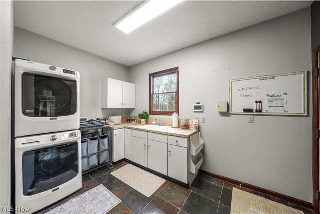 440 Kimberly Drive, Aurora, OH 44202