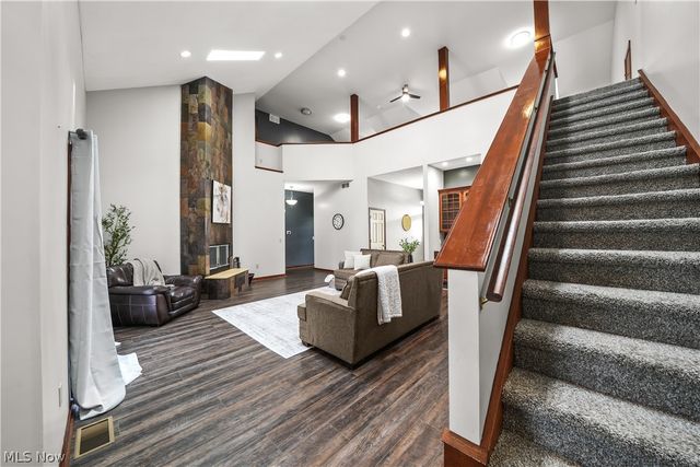 440 Kimberly Drive, Aurora, OH 44202