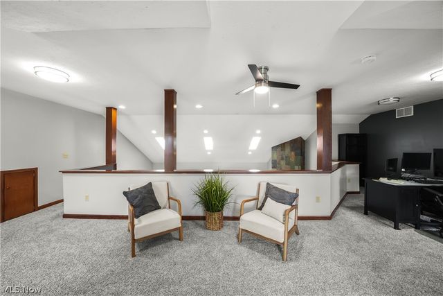 440 Kimberly Drive, Aurora, OH 44202