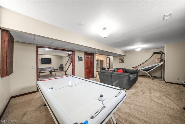 440 Kimberly Drive, Aurora, OH 44202