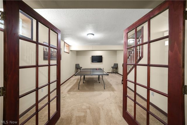 440 Kimberly Drive, Aurora, OH 44202