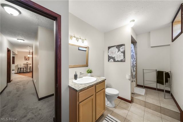 440 Kimberly Drive, Aurora, OH 44202