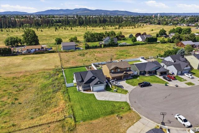 10226 E Walton Ct, Spokane, WA 99206