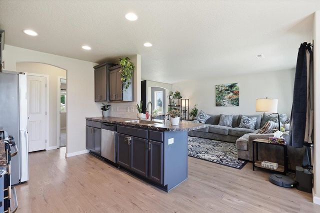 10226 E Walton Ct, Spokane, WA 99206