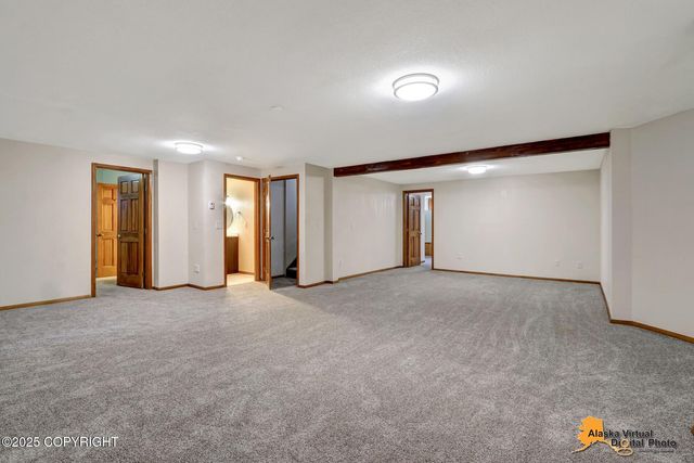 12821 Wellsford Circle, Anchorage, AK 99516