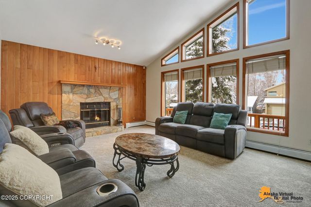 12821 Wellsford Circle, Anchorage, AK 99516