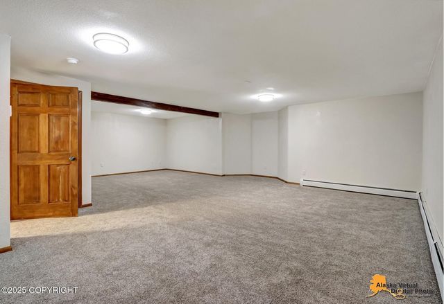 12821 Wellsford Circle, Anchorage, AK 99516