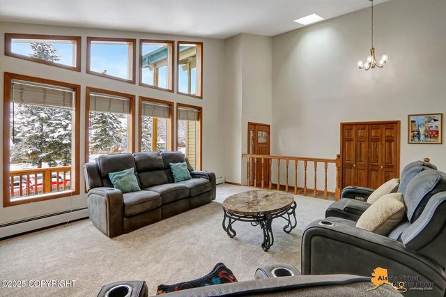 12821 Wellsford Circle, Anchorage, AK 99516
