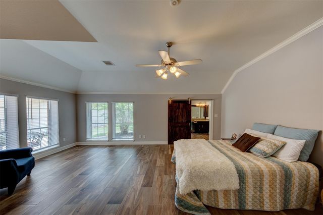 2901 Harvest Hill Drive, Friendswood, TX 77546