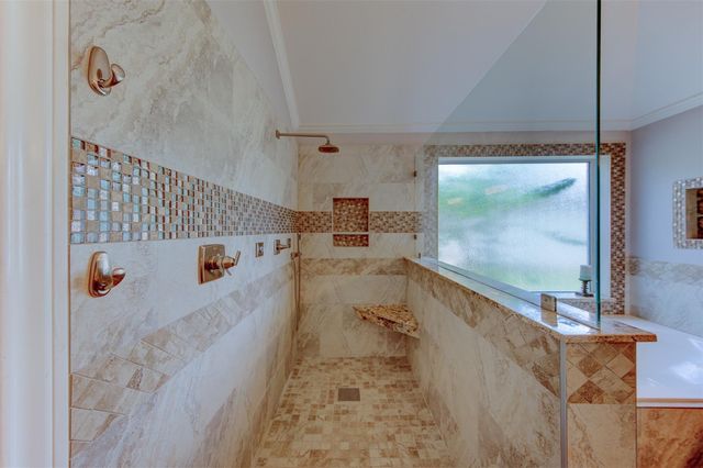 2901 Harvest Hill Drive, Friendswood, TX 77546