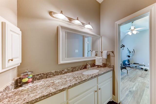 2901 Harvest Hill Drive, Friendswood, TX 77546