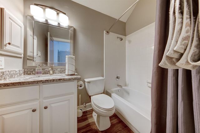 2901 Harvest Hill Drive, Friendswood, TX 77546