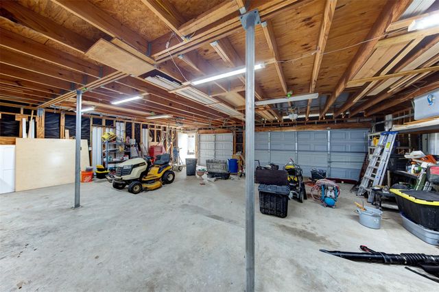 2901 Harvest Hill Drive, Friendswood, TX 77546