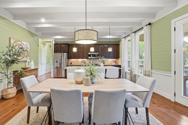 130 Canyon Oaks DR, Wimberley, TX 78676
