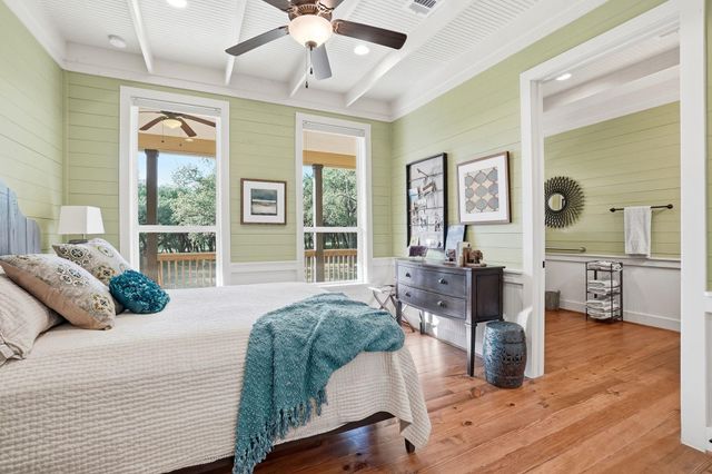 130 Canyon Oaks DR, Wimberley, TX 78676