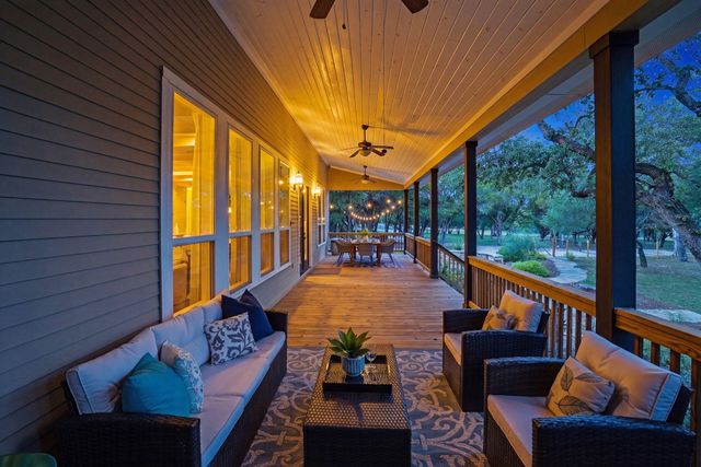 130 Canyon Oaks DR, Wimberley, TX 78676