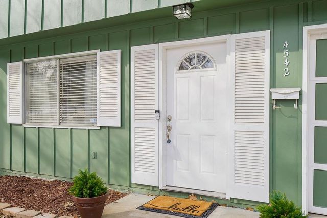 4542 W 50th Street, Roeland Park, KS 66205