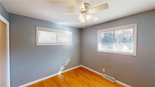 4542 W 50th Street, Roeland Park, KS 66205