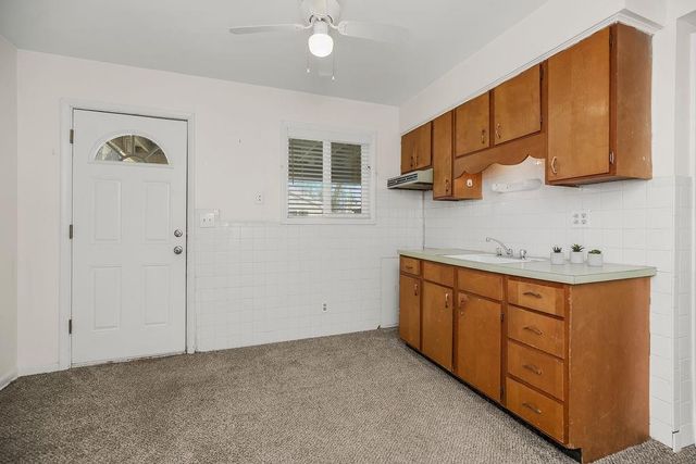 4542 W 50th Street, Roeland Park, KS 66205