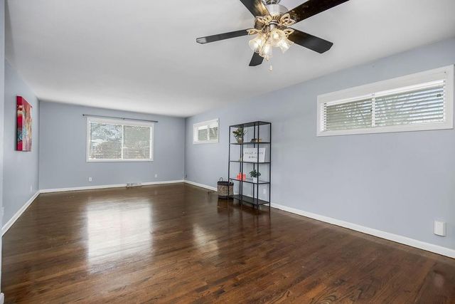 4542 W 50th Street, Roeland Park, KS 66205