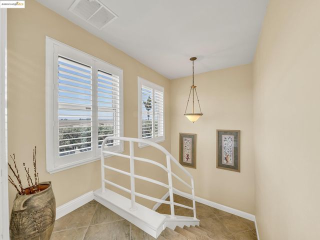 17035 TERMINOUS RD, Isleton, CA 95641