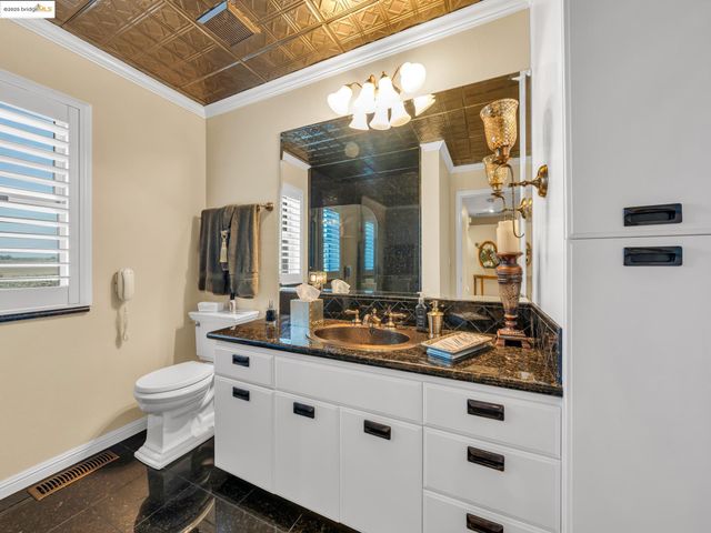 17035 TERMINOUS RD, Isleton, CA 95641