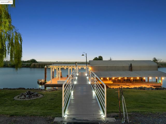 17035 TERMINOUS RD, Isleton, CA 95641