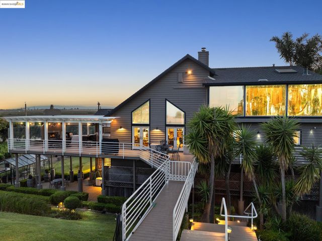 17035 TERMINOUS RD, Isleton, CA 95641