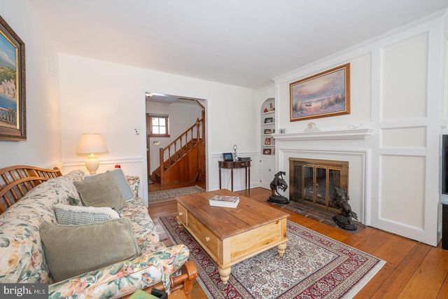 29 ROSELAWN AVE, Lansdowne, PA 19050