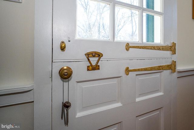 29 ROSELAWN AVE, Lansdowne, PA 19050