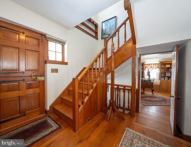 29 ROSELAWN AVE, Lansdowne, PA 19050