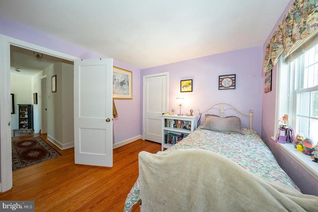 29 ROSELAWN AVE, Lansdowne, PA 19050