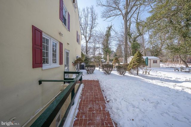 29 ROSELAWN AVE, Lansdowne, PA 19050