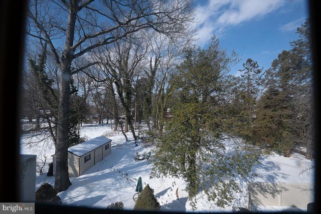 29 ROSELAWN AVE, Lansdowne, PA 19050