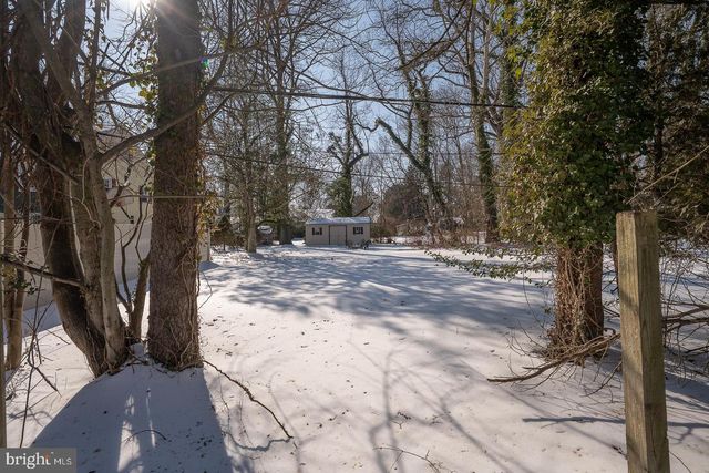 29 ROSELAWN AVE, Lansdowne, PA 19050