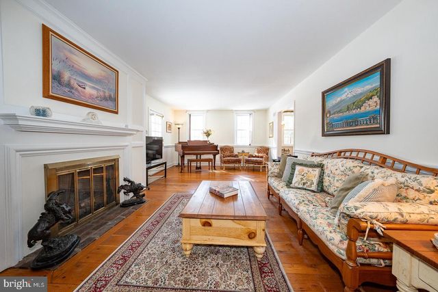 29 ROSELAWN AVE, Lansdowne, PA 19050