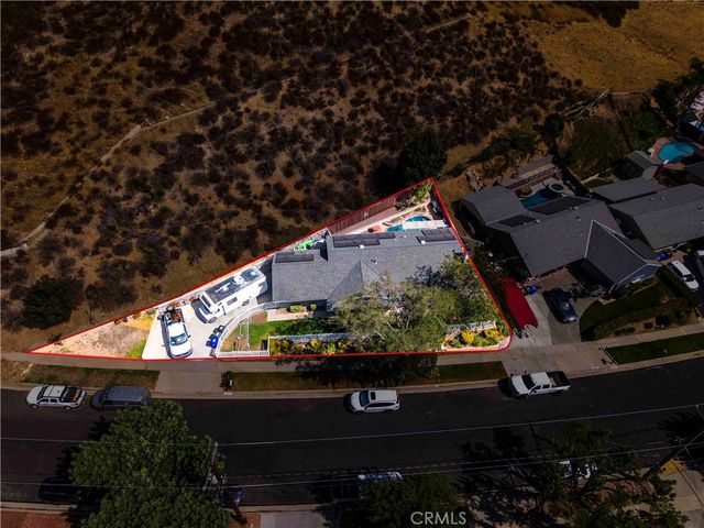28236 Hot Springs, Canyon Country, CA 91351