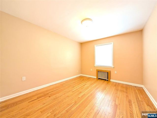 637 8th Street 1, Lyndhurst, NJ 07071