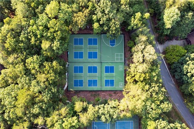 102 Red Cloud Walk, Waleska, GA 30183