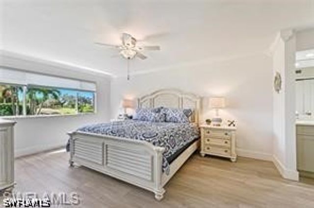 360 Horse Creek DR 107, Naples, FL 34110