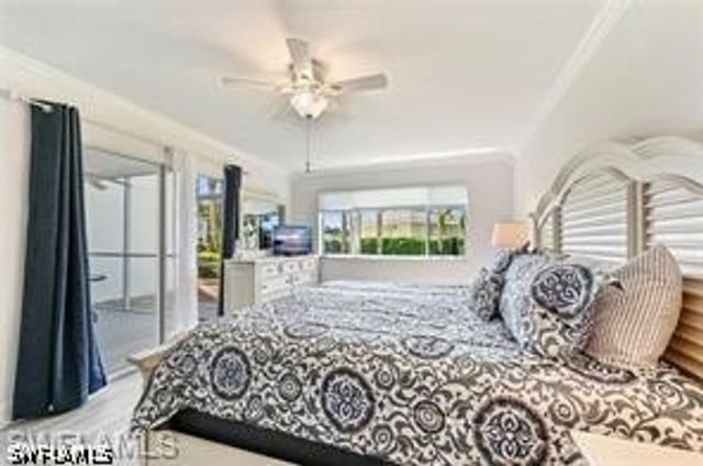 360 Horse Creek DR 107, Naples, FL 34110
