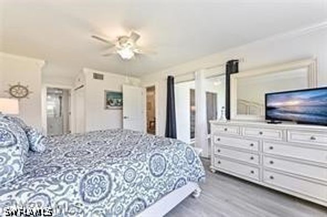 360 Horse Creek DR 107, Naples, FL 34110