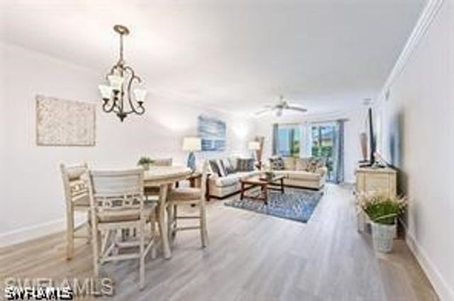 360 Horse Creek DR 107, Naples, FL 34110