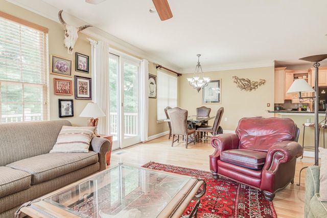 1010 MONROE DR, Warwick, PA 18974