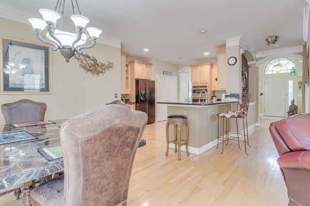 1010 MONROE DR, Warwick, PA 18974