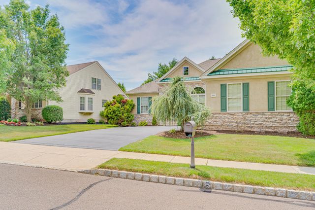 1010 MONROE DR, Warwick, PA 18974