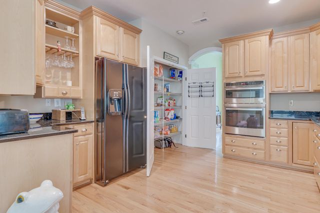 1010 MONROE DR, Warwick, PA 18974