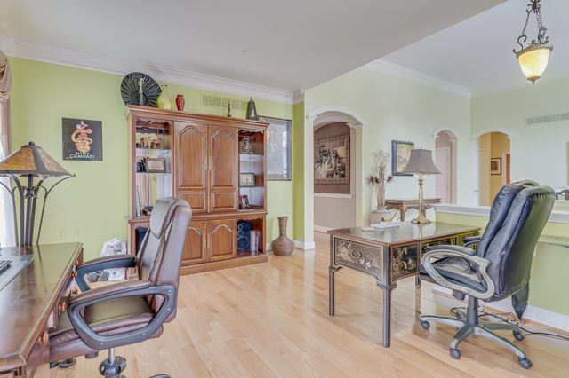 1010 MONROE DR, Warwick, PA 18974