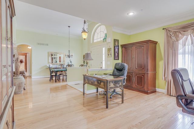 1010 MONROE DR, Warwick, PA 18974