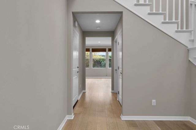 89 Devonshire, Irvine, CA 92620